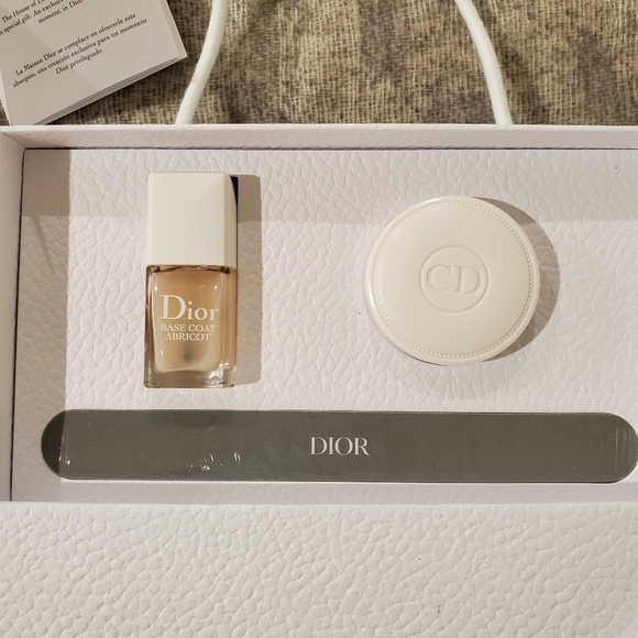 Dior Beauty Nail Care Set - Picture 2 of 7